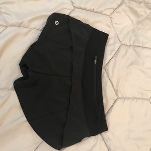 Size 4 ladies black Lululemon Speed Up short
